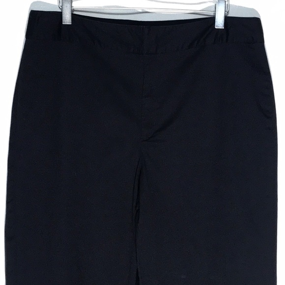 GEOFFREY BEENE SPORT Navy Blue Capri - Picture 4 of 5